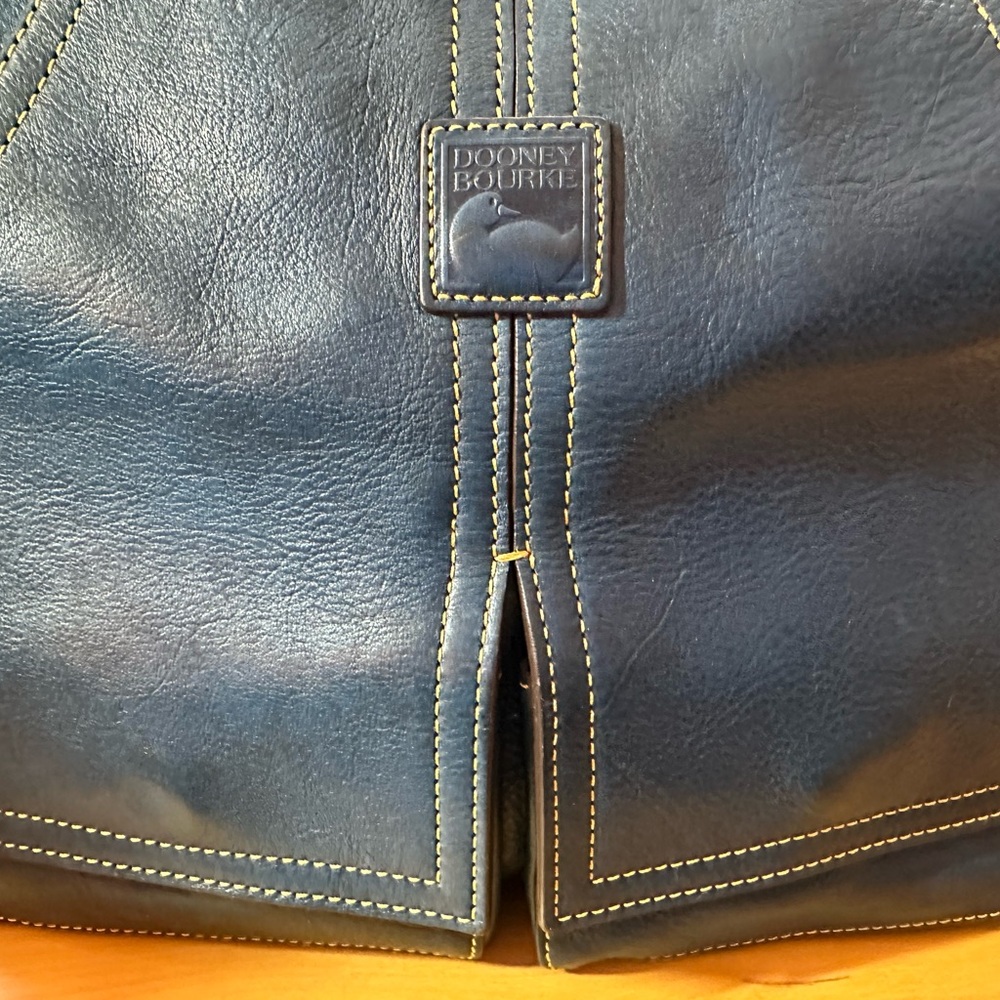 Vintage Dooney & Bourke Ocean Blue Kingston Hobo Leather Shoulder Bag - Picture 4 of 15